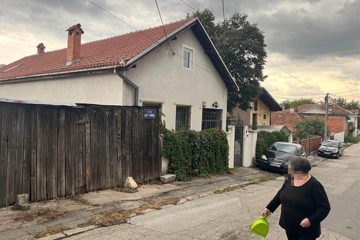 Nekadašnja kuća Usnije Redžepove  (1).jpg