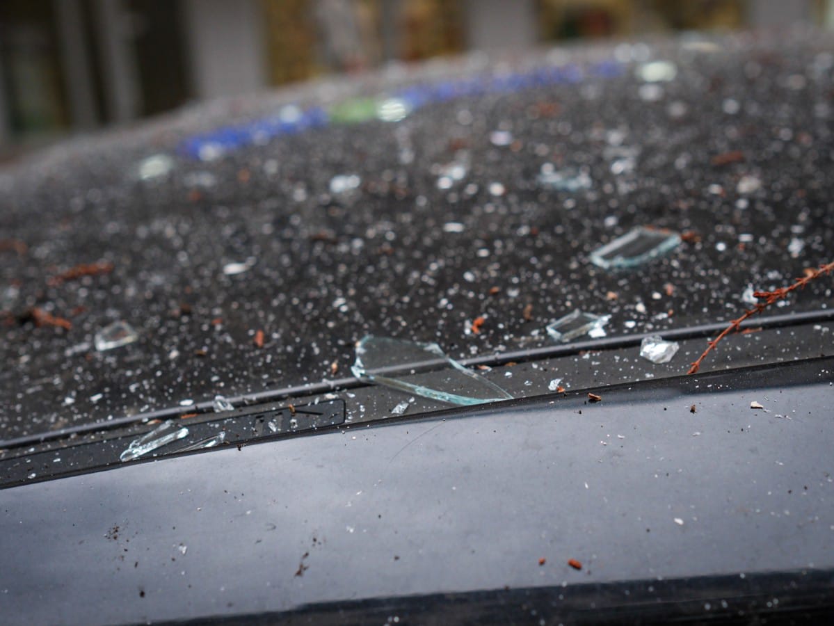 Oštećena zgrada u Kosovskoj (5).jpeg