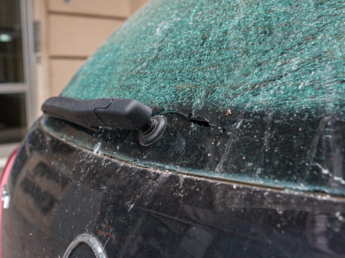 Oštećena zgrada u Kosovskoj (13).jpeg