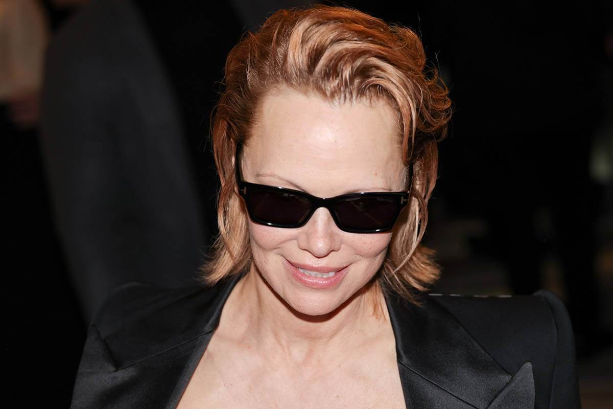 Pamela Anderson (1).jpg