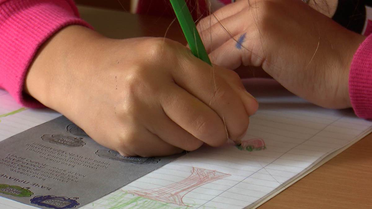 Monika je jedina učenica u školi koja je bila zatvorena punih 25 godina (5).jpg