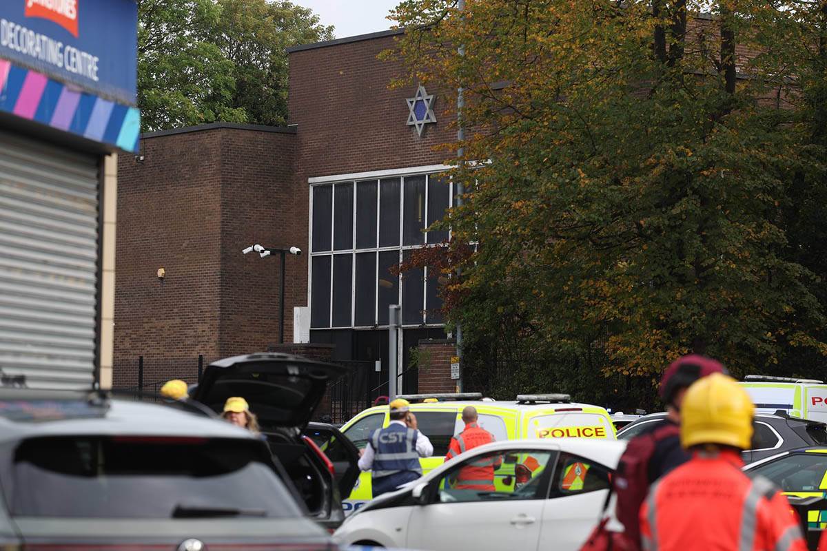 napad na sinagogu u Mančesteru (2).jpg