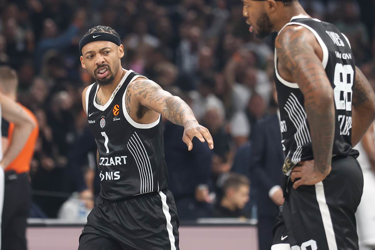 Partizan - Armani (5).JPG