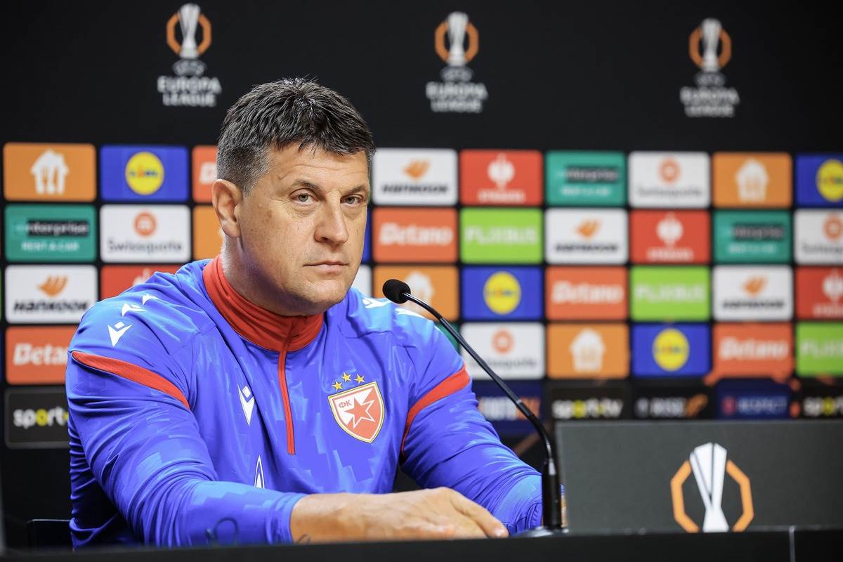 Vladan Milojević na konferenciji za medije pred meč protiv Porta u Ligi Evrope