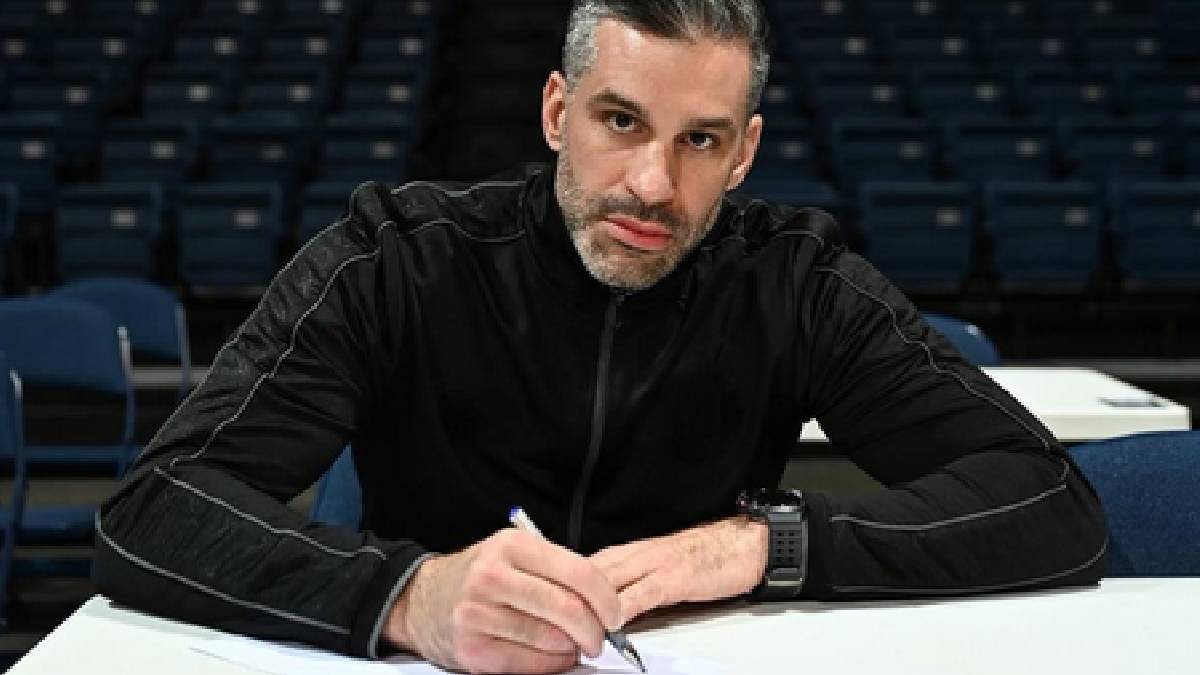 Dušan Alimpijević potpisuje ugovor sa KSS