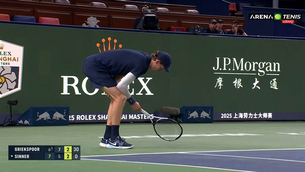 Janik Siner predao meč 8.jpg