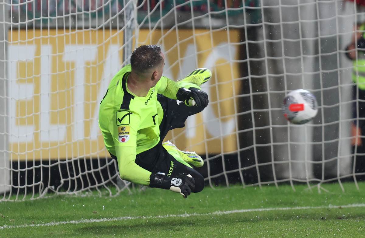 Napredak Crvena zvezda 4.jpg