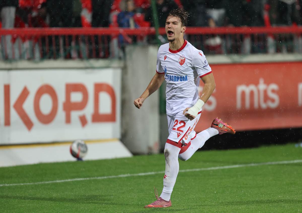 Napredak Crvena zvezda 6.jpg