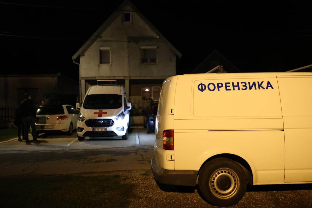 Uviđaj nakon ubistva u Boljevcima kod Surčina (11).jpg