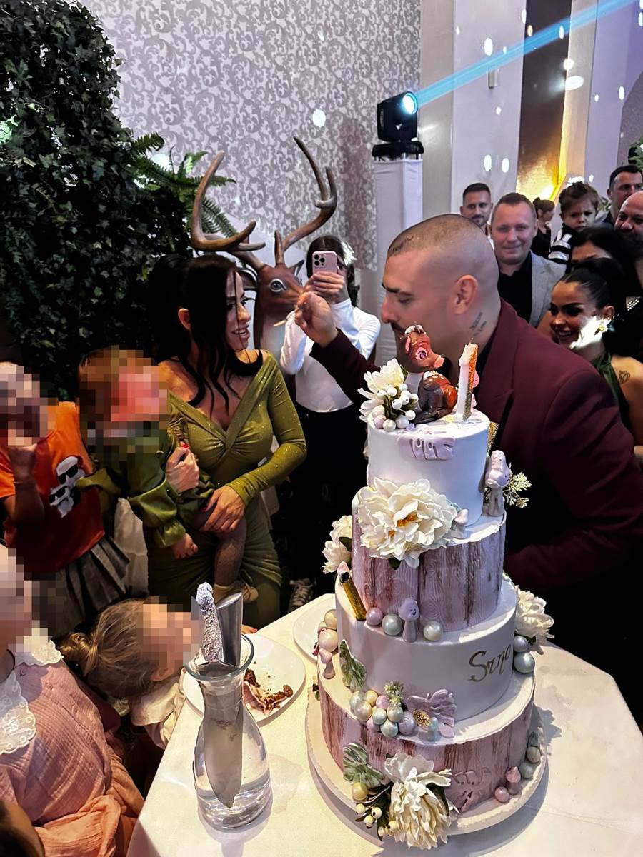 Darko Lazić Katarina Lazić rođendan ćerke  (2).jpg