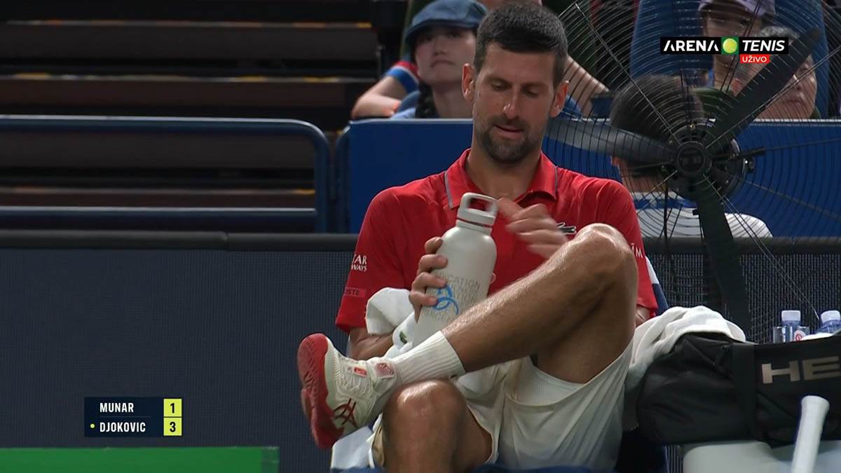 Novak Ðoković povreda 5.jpg