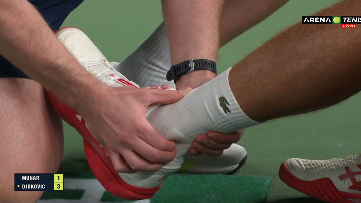 Novak Ðoković povreda 3.jpg