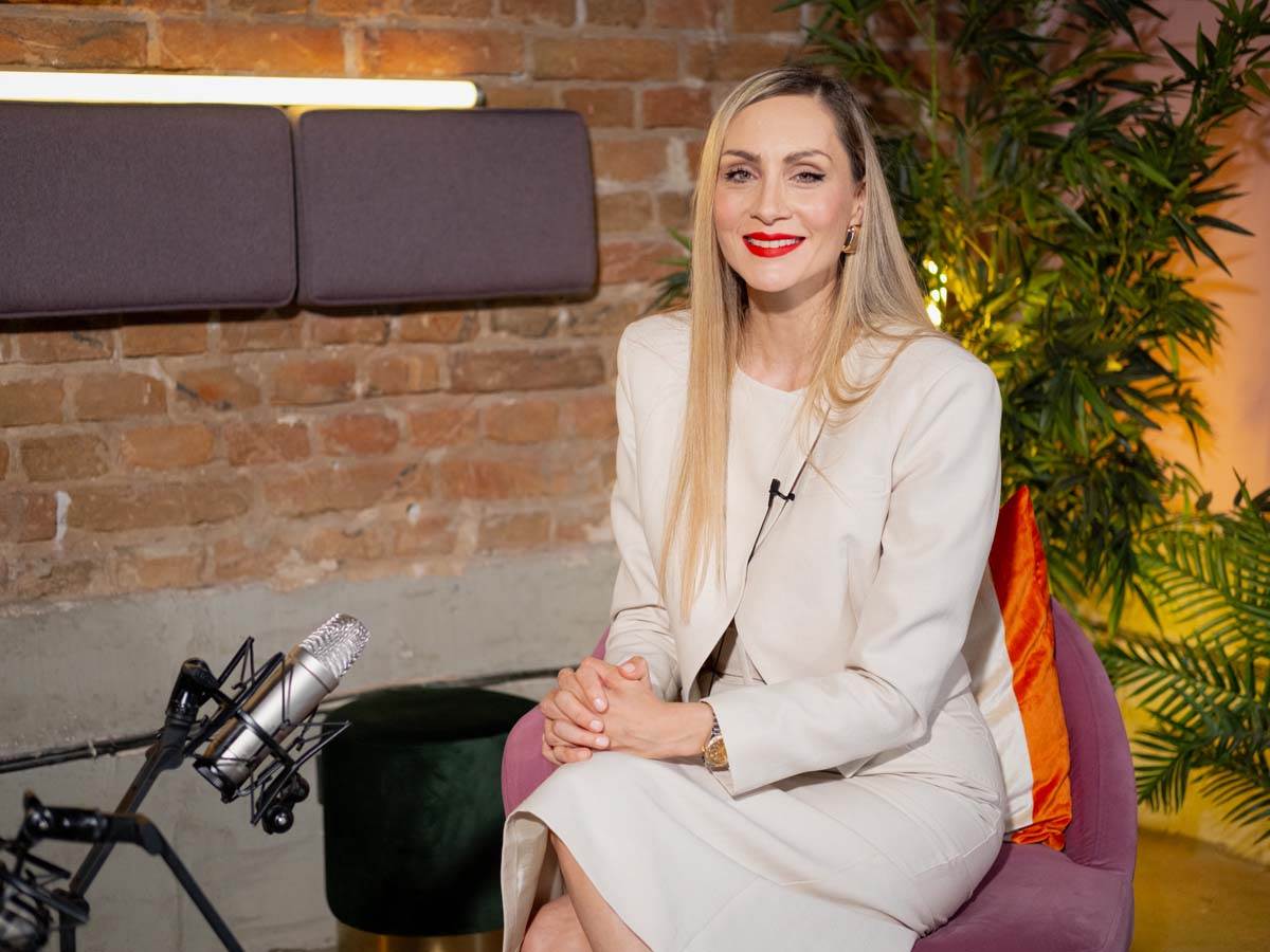 Iva Vuksanović Jelena Gavrilović podkast Keš ekspert14.jpg