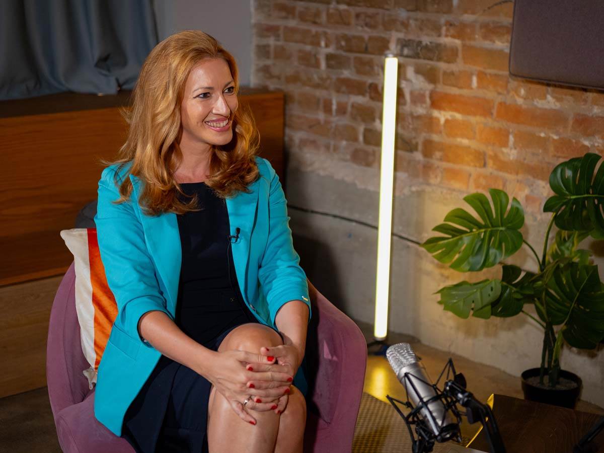 Iva Vuksanović Jelena Gavrilović podkast Keš ekspert18.jpg