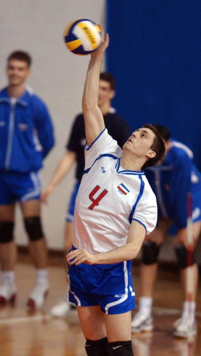 Bojan Janić na servisu u reprezentaciji Jugoslavije