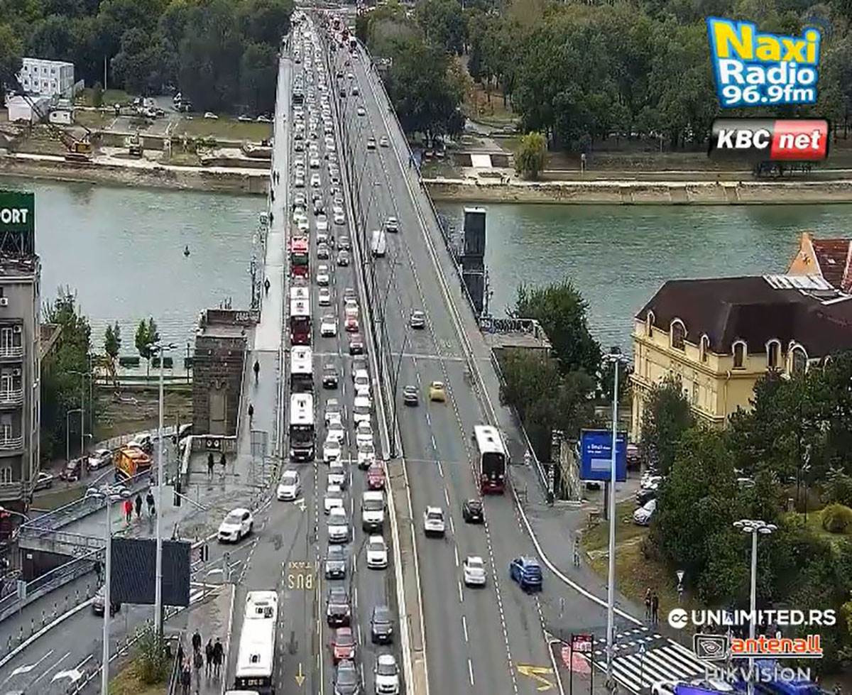 Beograd saobraćaj (1).jpg