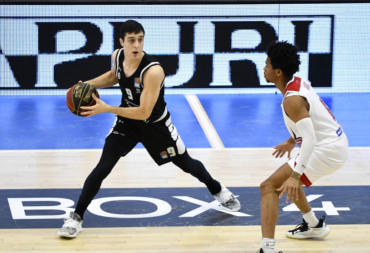 Lazar Stefanović na utakmici Partizan FMP