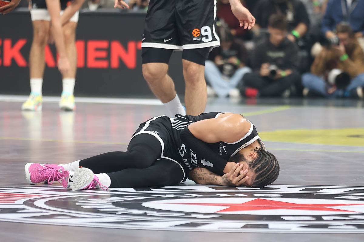 Partizan - Efes  (5).JPG