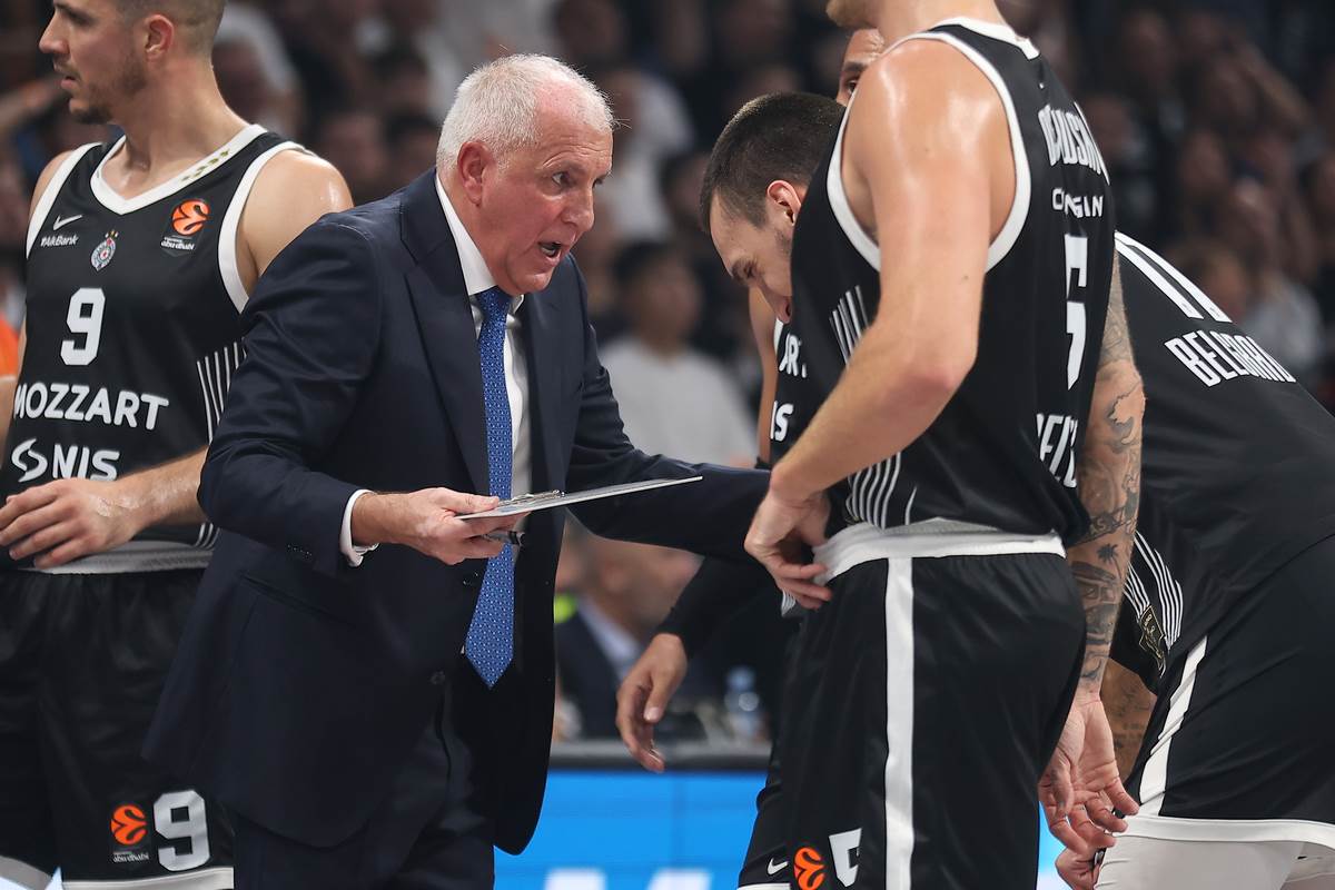 Partizan - Efes  (7).JPG