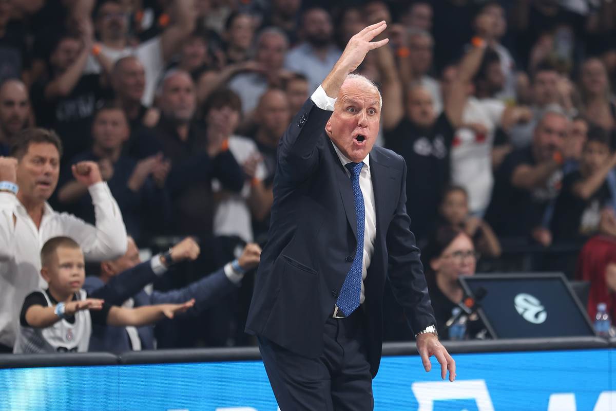 Partizan - Efes  (16).JPG