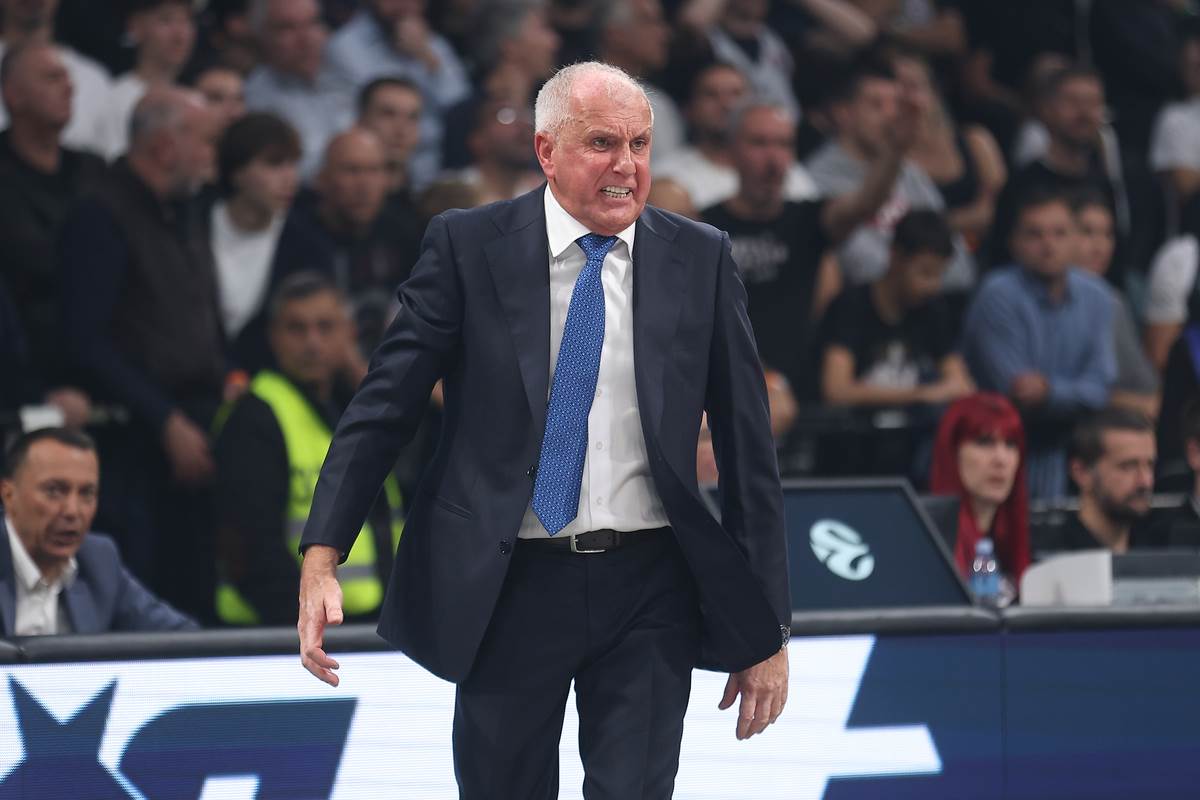 Partizan - Efes  (17).JPG