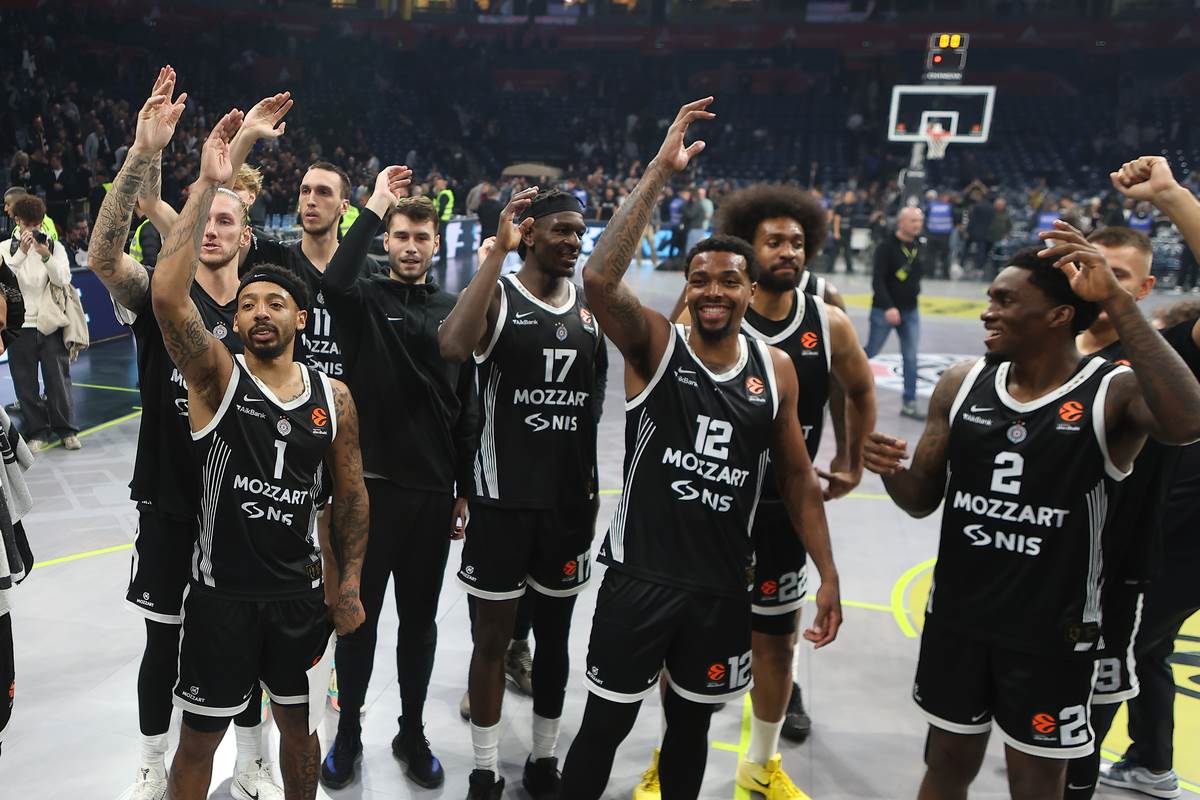 Partizan - Efes  (27).JPG