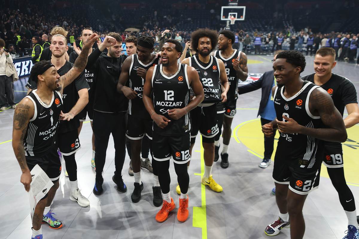 Partizan - Efes  (28).JPG