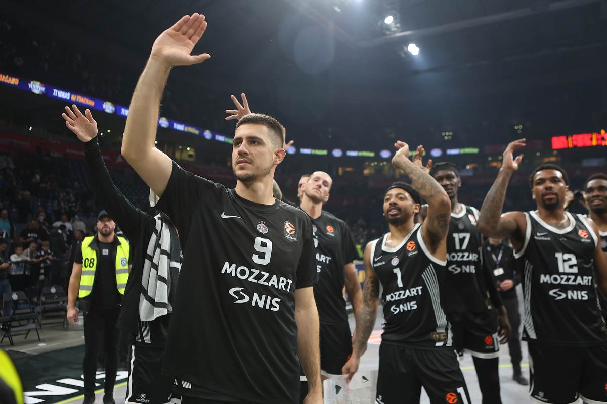 Partizan - Efes  (21).JPG