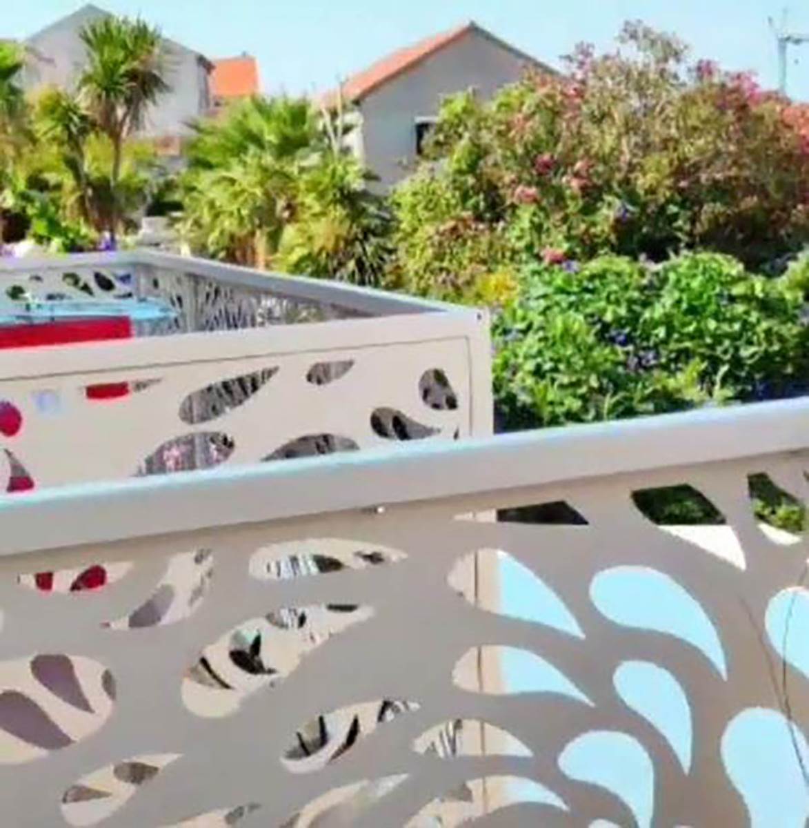 Kuća Danijele Dvornik na Braču 6.jpg