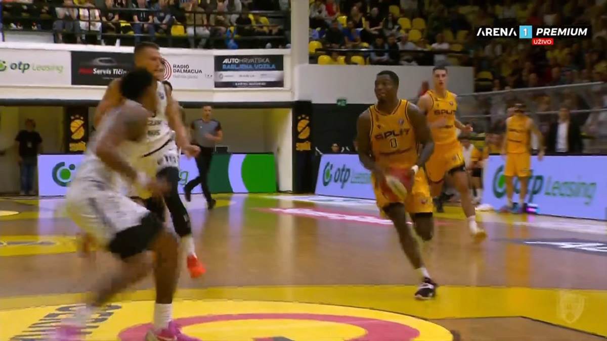 Split - Partizan (3).jpg