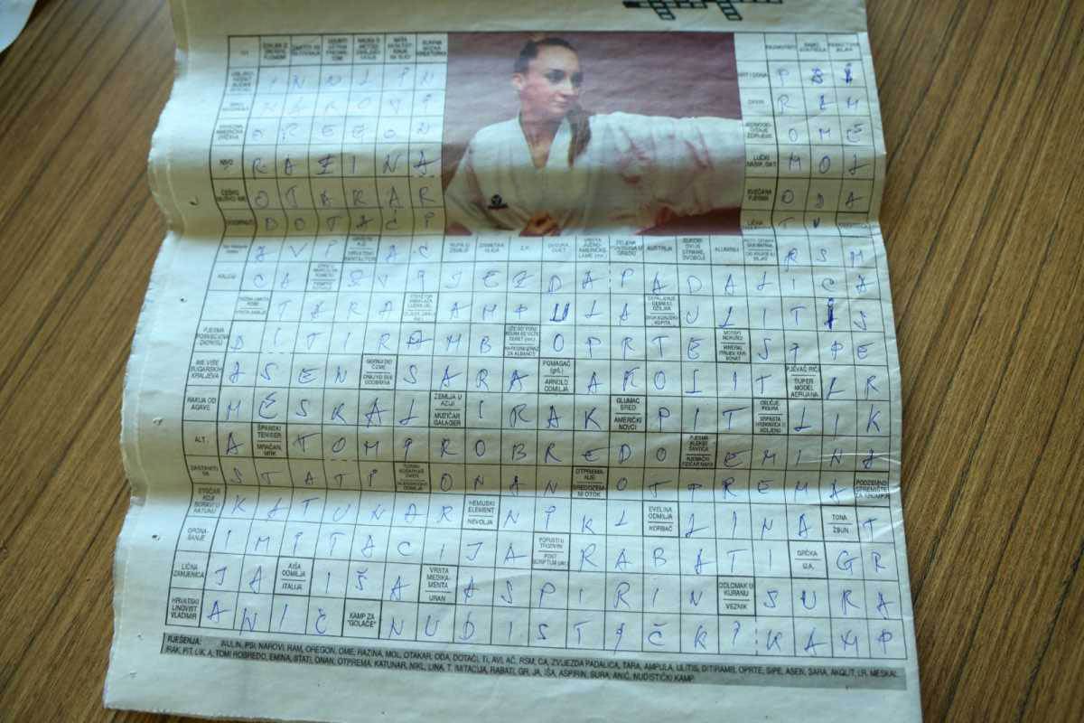 Poslednje što je ostalo od Halida Bešlića u kafiću na njegovoj pumpi (5).jpg