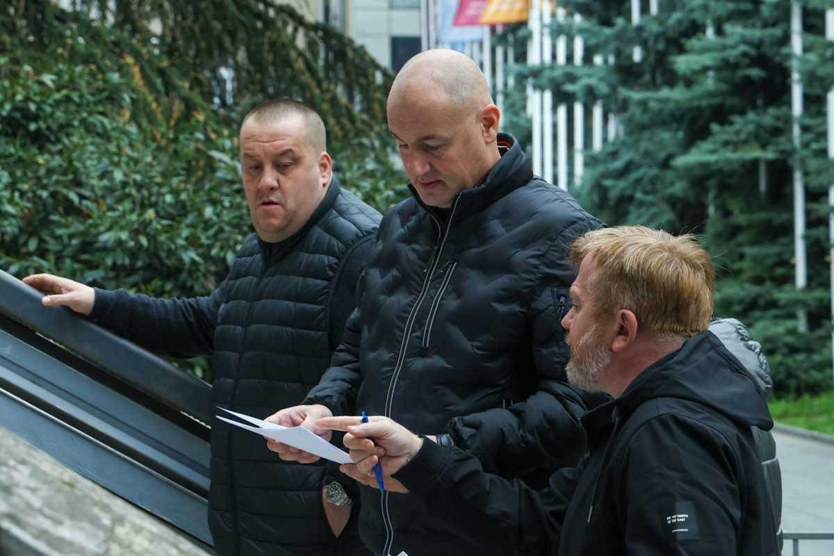 Sarajevo pred sahranu Halida Bešlić (10).jpg