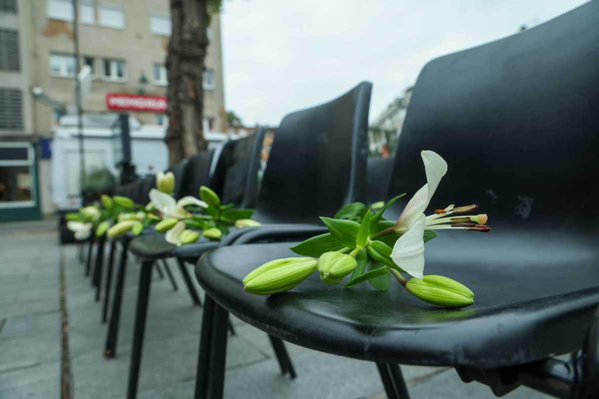 Sarajevo pred sahranu Halida Bešlić (11).jpg