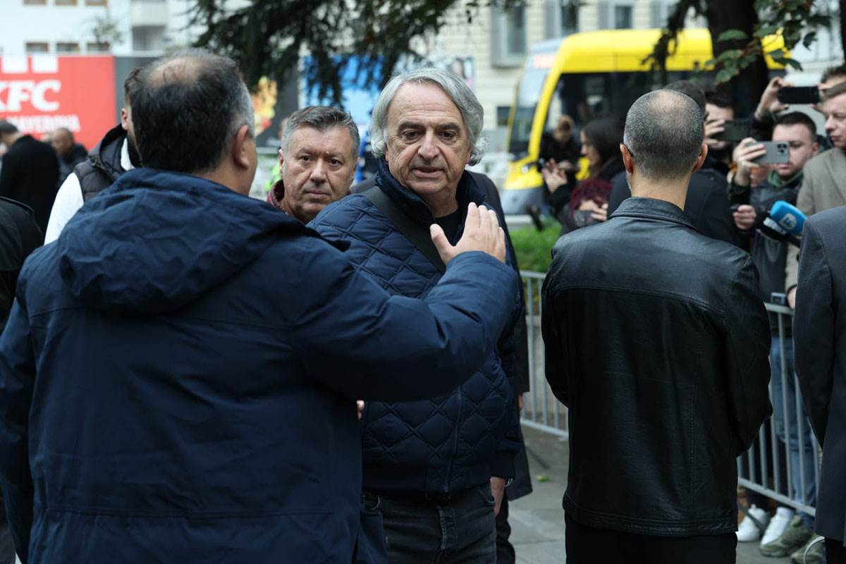 Sahrana Halida Bešlića (6).jpg