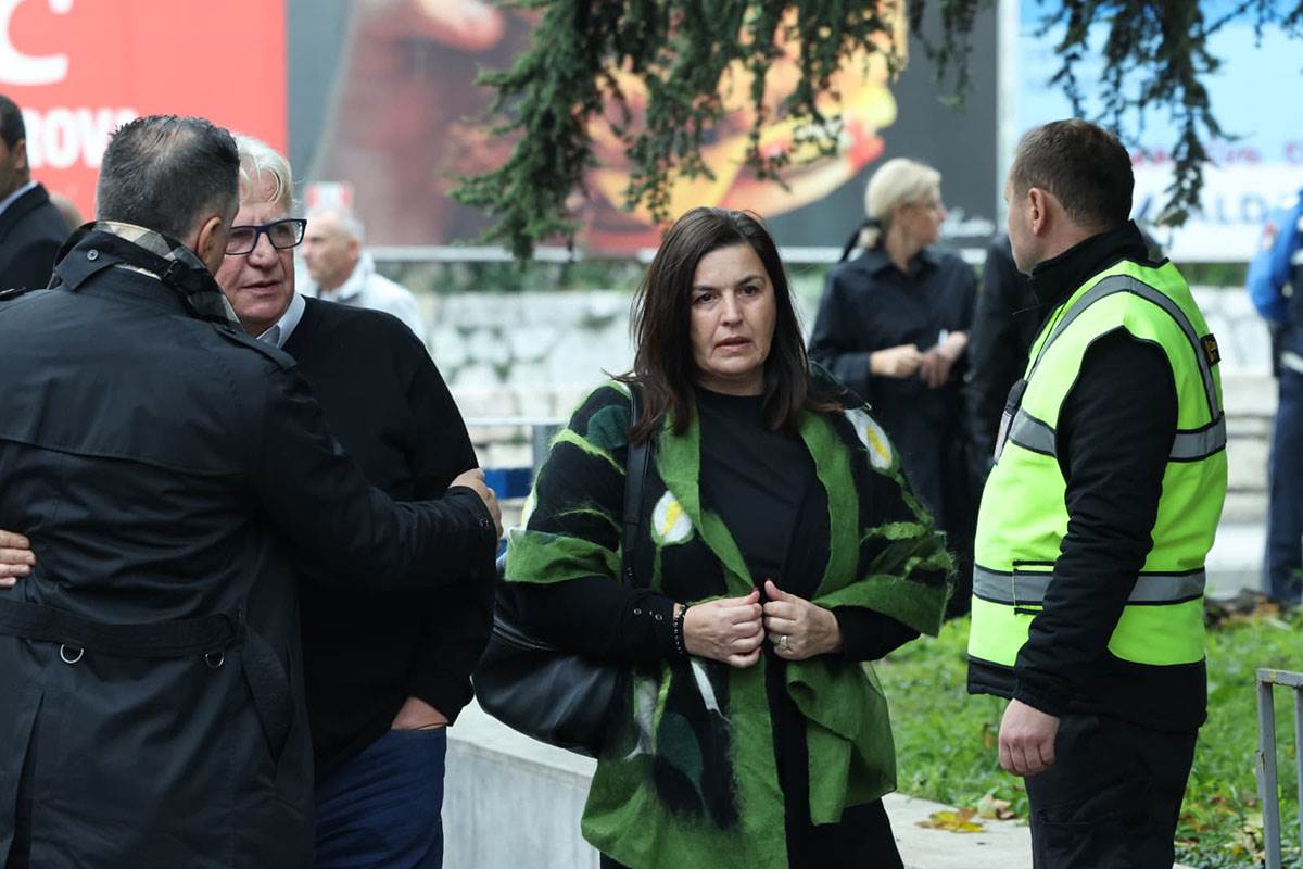 Sahrana Halida Bešlića (34).jpg