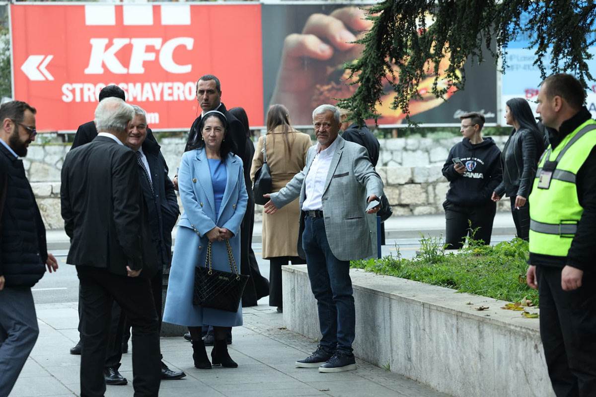 Sahrana Halida Bešlića (39).jpg