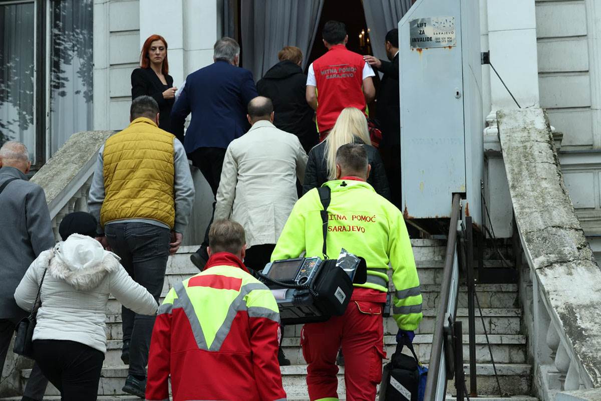 Sahrana Halida Bešlića  (11).jpg