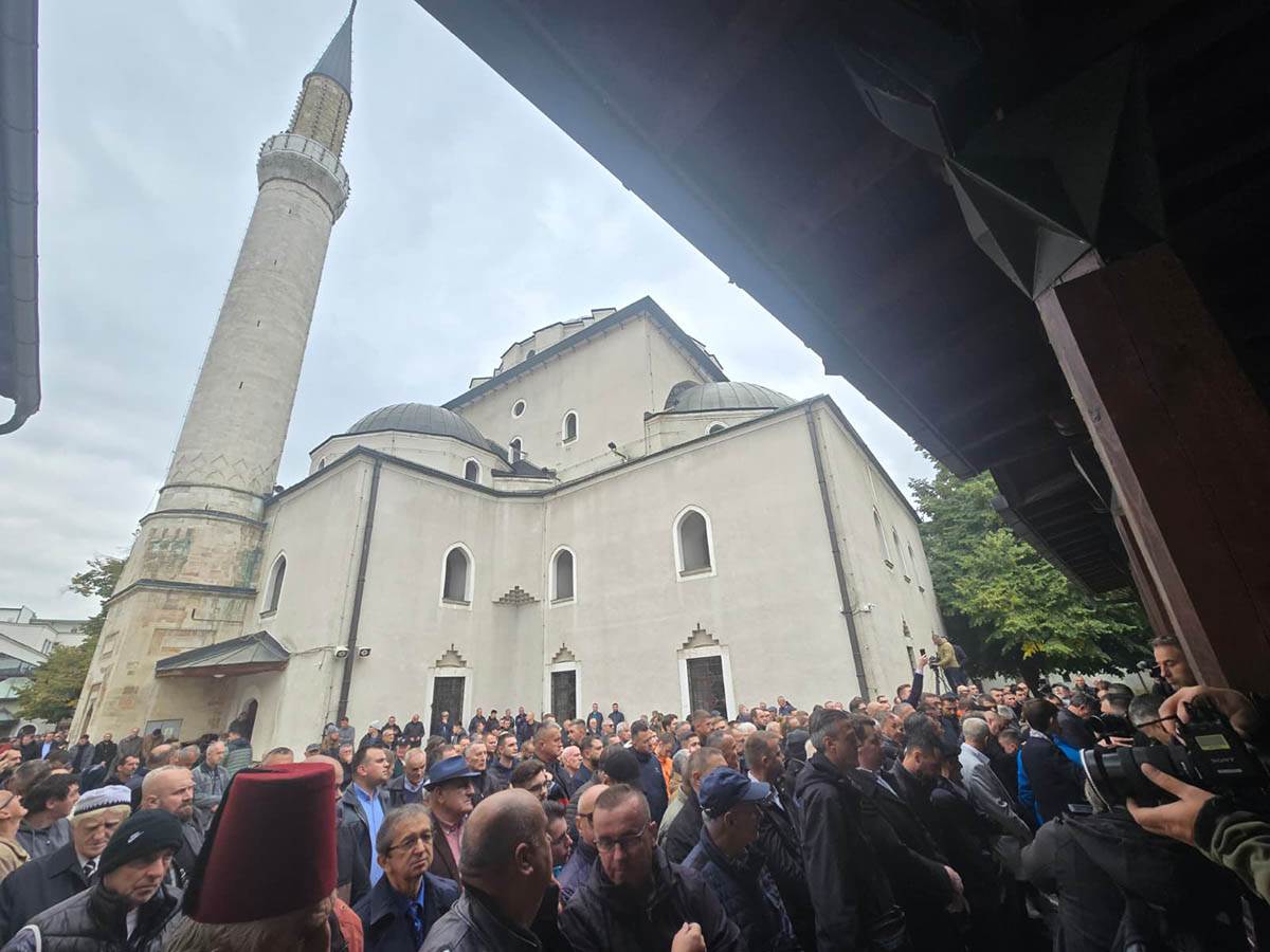 Sahrana Halida Bešlića  (1).jpg