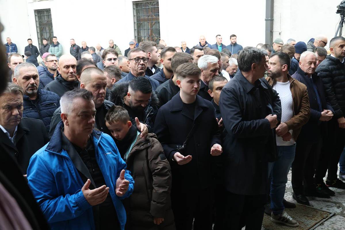 Sahrana Halida Bešlića  (18).jpg