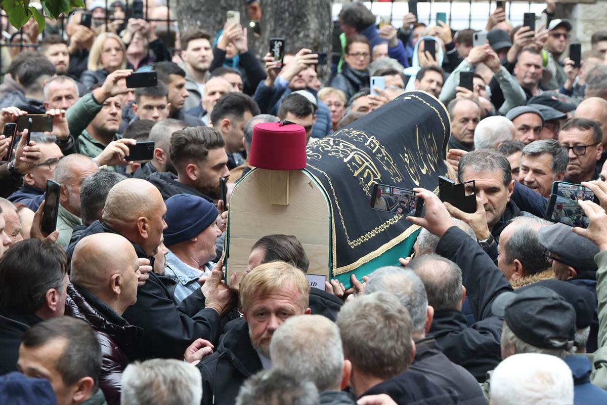 Sahrana Halida Bešlića  (34).jpg