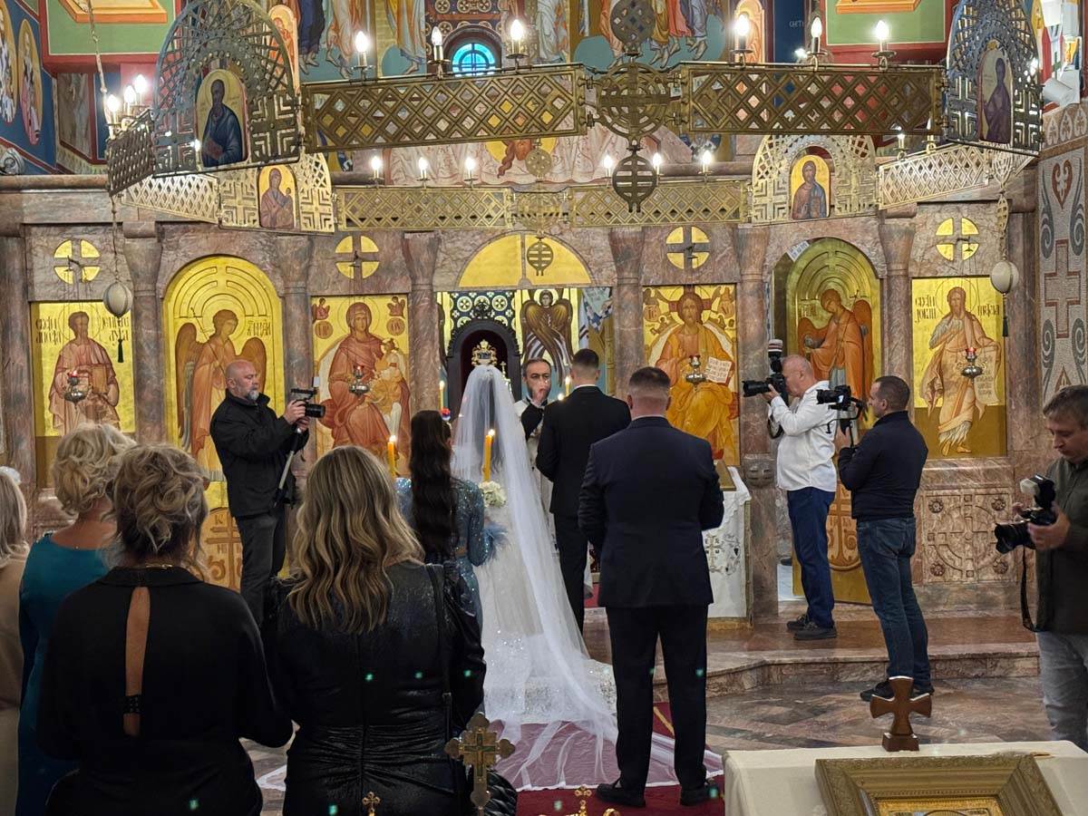 Ceremonija venčanja Uroša Živkovića i Jovane 3.jpg