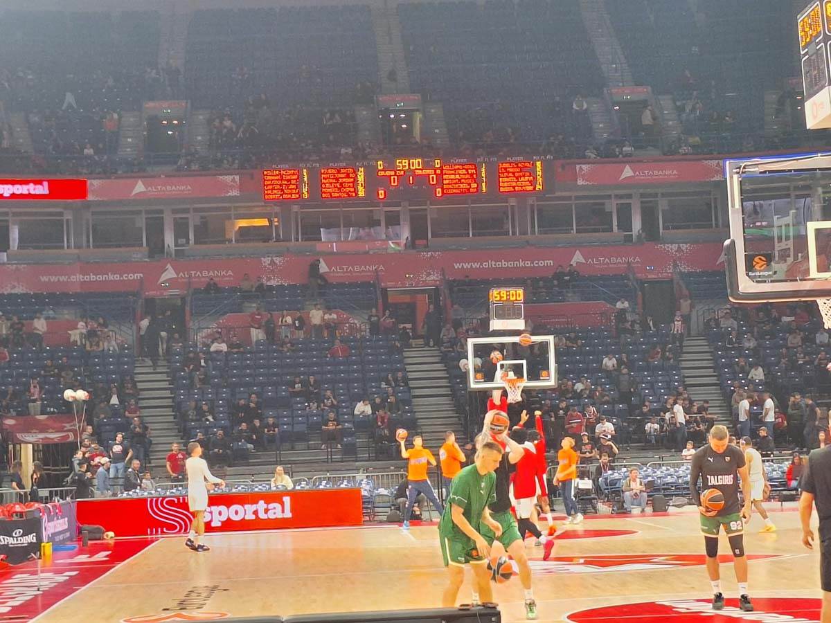 KK Crvena zvezda Zalgiris Evroliga 2.jpg