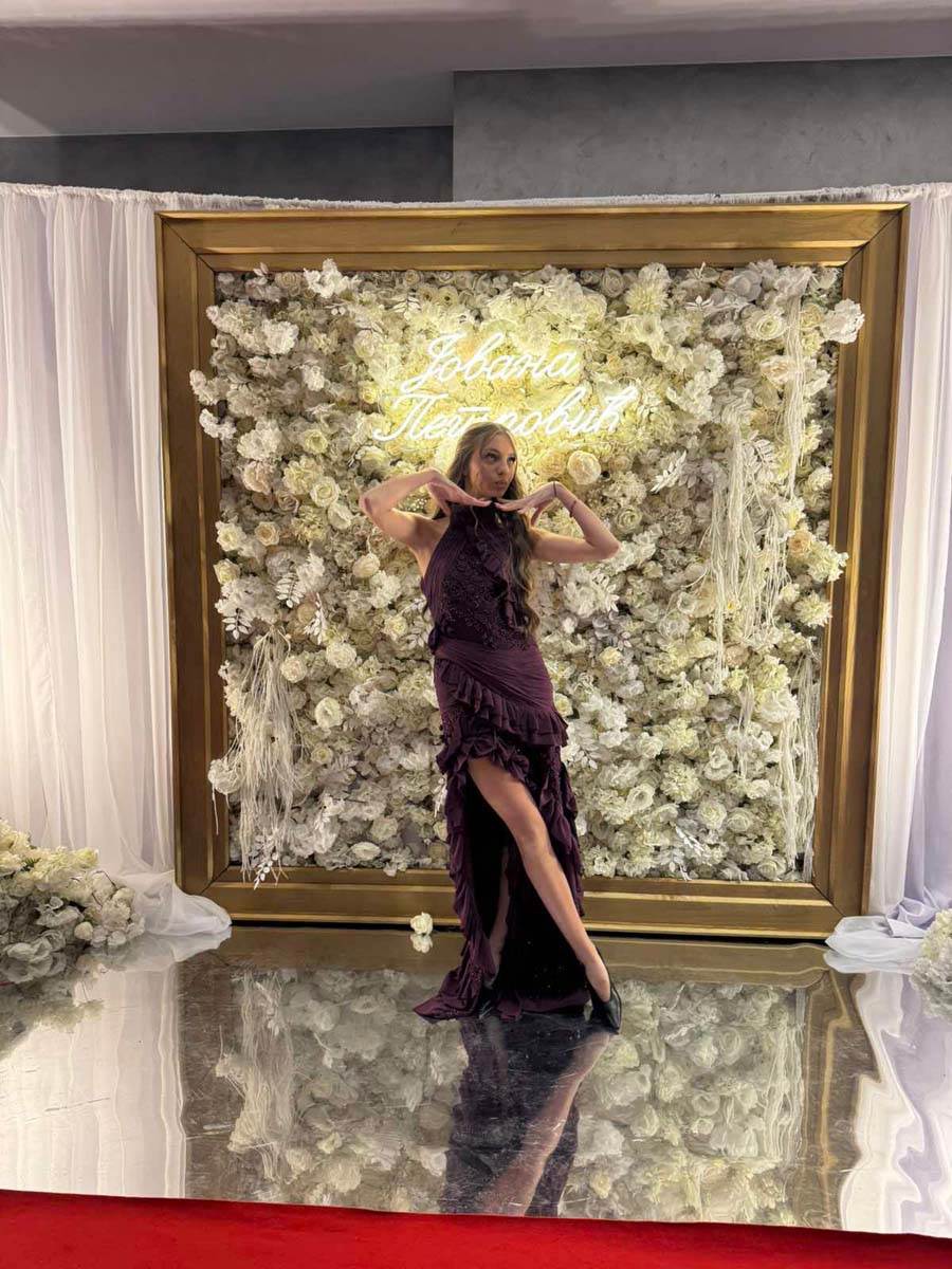 Dejan Petrović proslavlja ćerki 18. rođendan na Zlatiboru 5.jpg