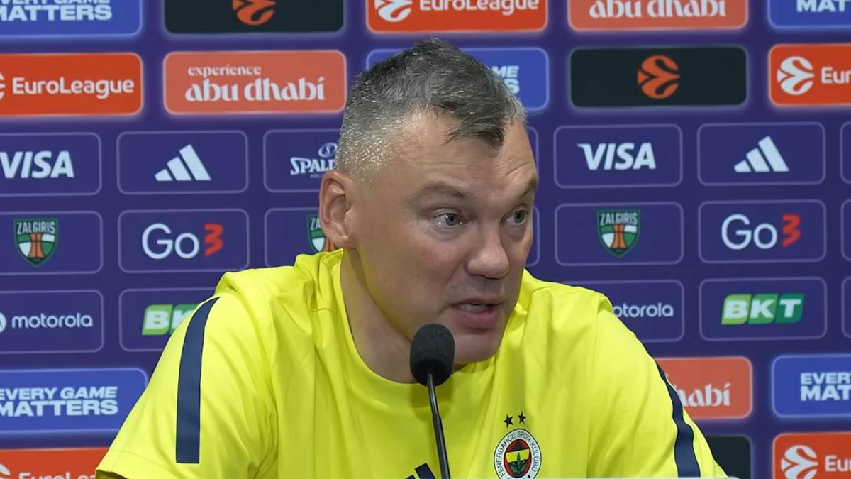 Šarunas Jasikevičijus na konferenciji za medije Fenerbahčea.