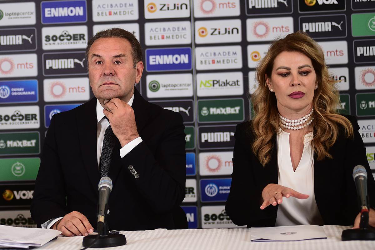 Rasim Ljajić i Milka Forcan na konferenciji ze medije.
