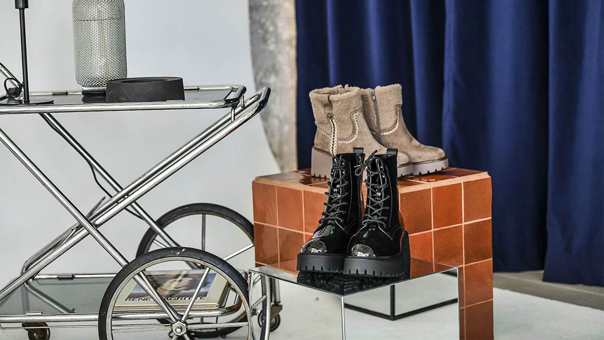 Deichmann 11 copy.jpg