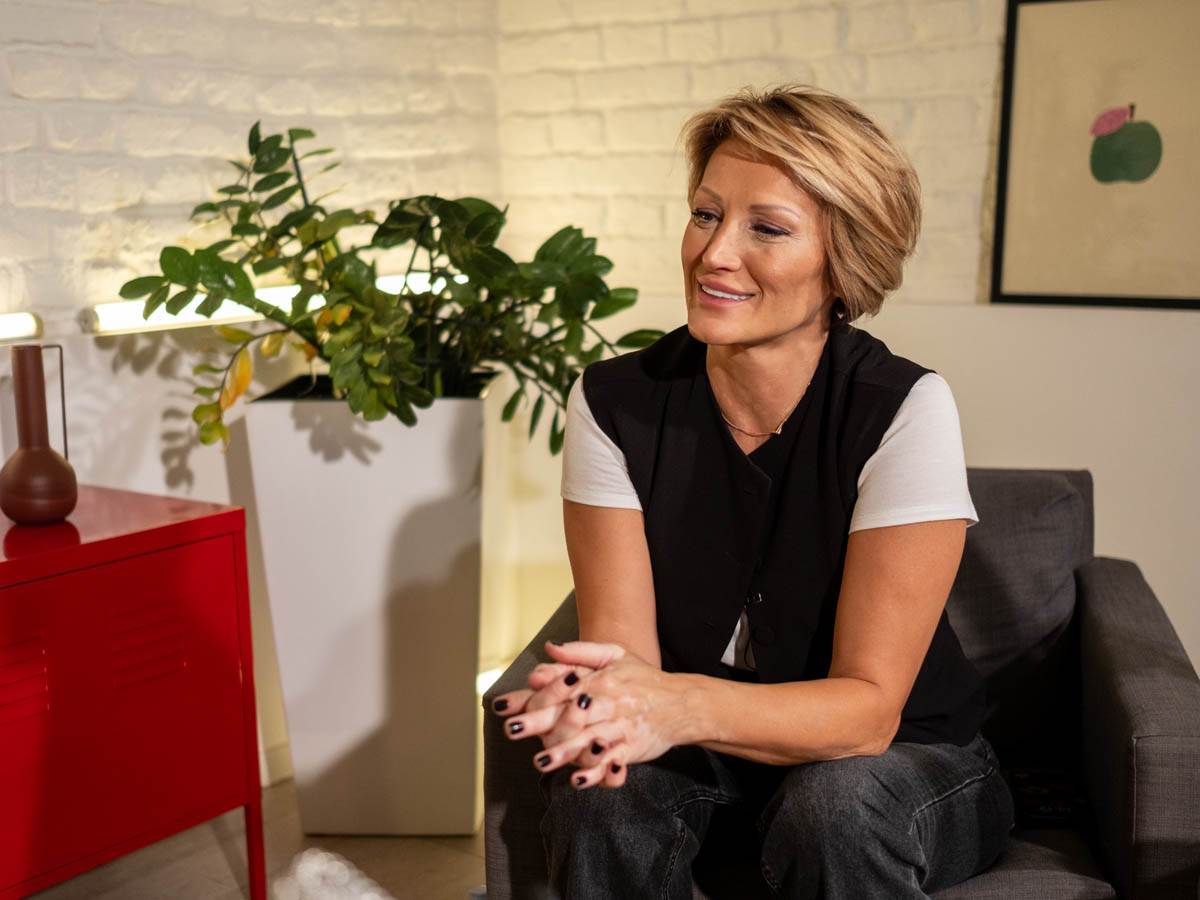 ksenija_mijatović_njezvanova_nešto_moje_podkast_stefan_stojanović_ (13).jpg