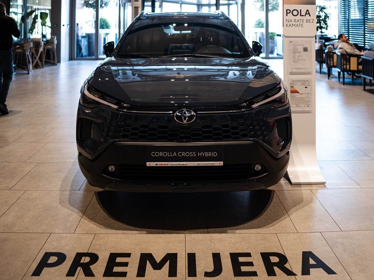 tpypta_corola_cross_stefan_stojanović_ (3).jpg