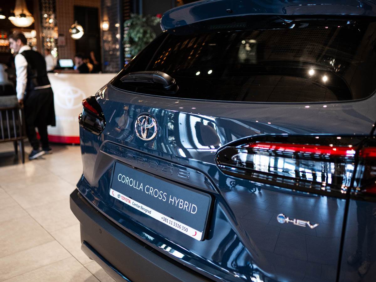 tpypta_corola_cross_stefan_stojanović_ (9).jpg