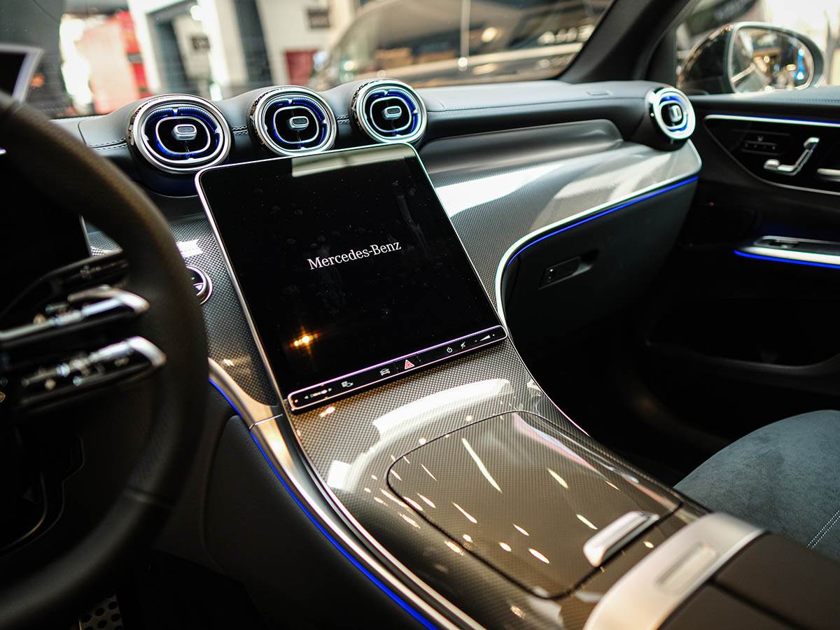 Mercedes Benz GLC (2).jpg